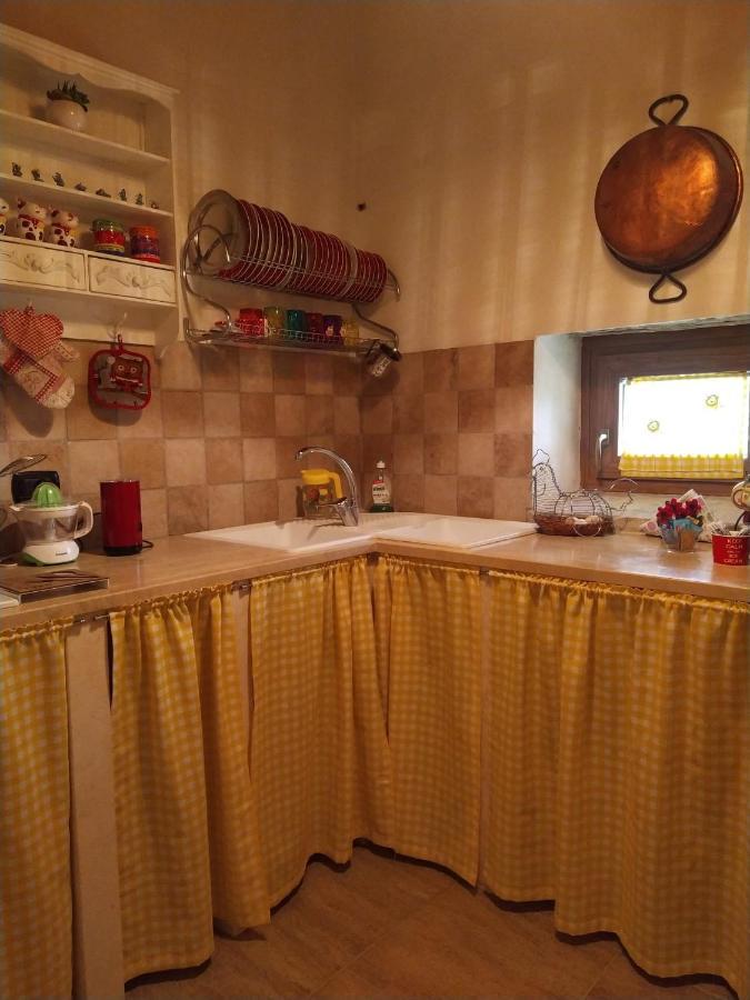 B&B Casale Giovannozzi อัสโกลีปิเชโน ภายนอก รูปภาพ